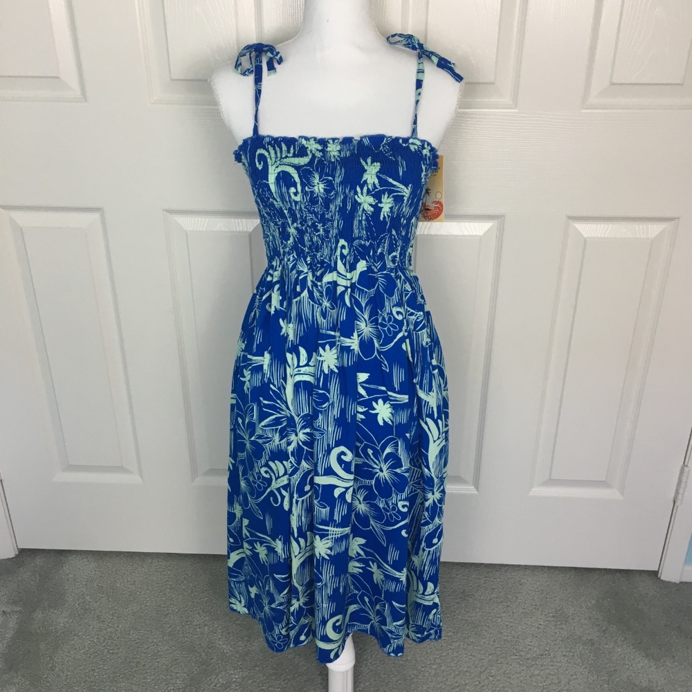 NWT FAVANT Blue Hawaiian Theme Flower Luau Dress